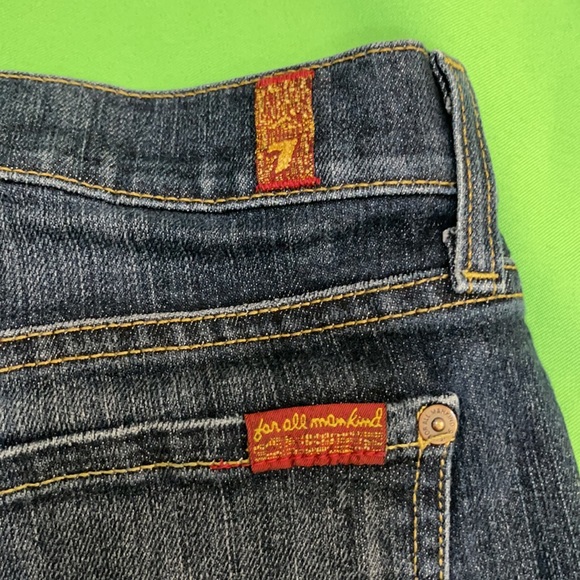 7 For all Mankind Jean Shorts size 26 - Picture 3 of 4